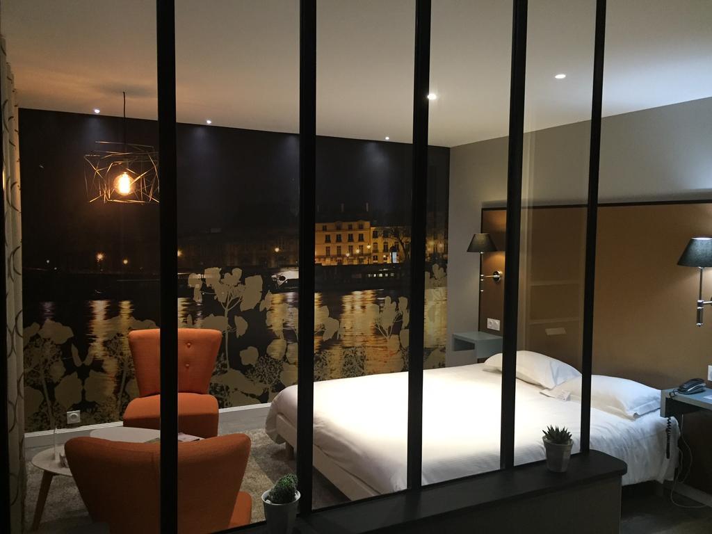 Le Privilege Châteaubourg Buitenkant foto